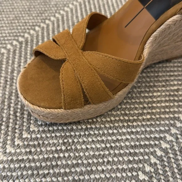 Dolce Vita Tan Wedge Sandals - Picture 9 of 10